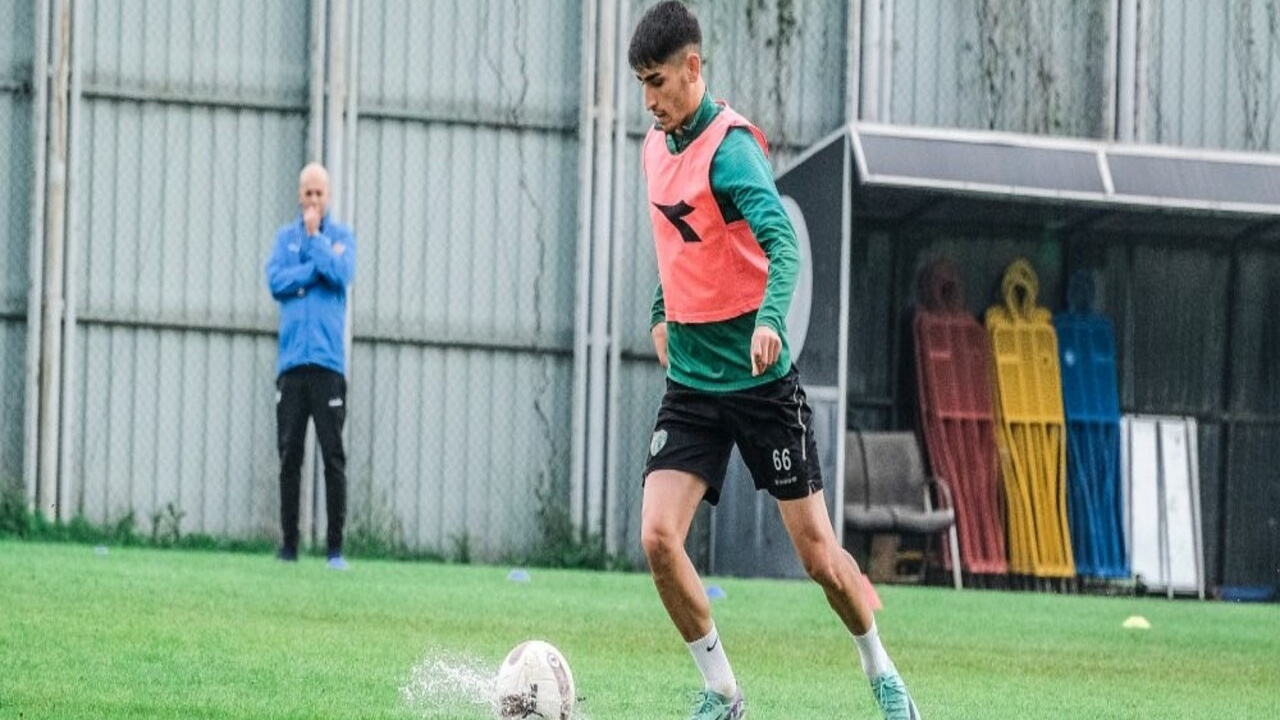Bursaspor, Trabzon FK maçı hazırlıklarına antrenmanla devam ediyor