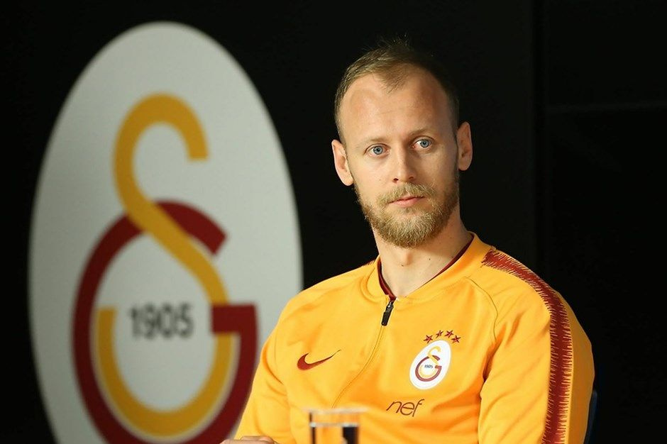 Galatasaraylı Semih Kaya, Seçil Erzan'dan parasını döve döve almış! 'Bodrum'da villa aldı' iddiası