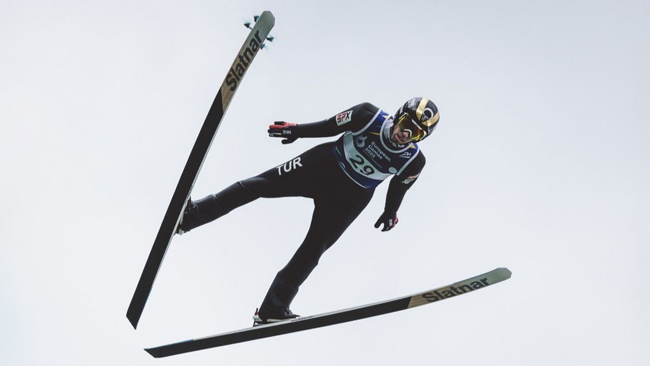 Kayakla atlama milli sporcuları Finlandiya'daki Büyük Tepe Dünya Kupası'nda yarışacak!
