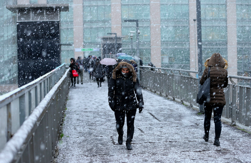 İstanbul'da lapa lapa kar yağacak, saati bile belli! 'Bomba siklon' etkisine dikkat