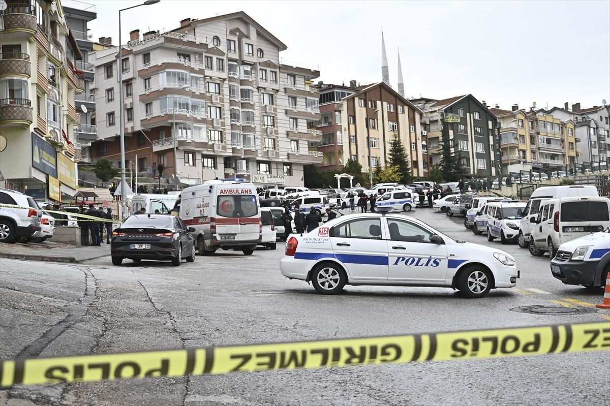 Ankara'da komşuların gürültü kavgası! Baba ile 15 yaşındaki oğlu tüfekle vurularak öldürüldü