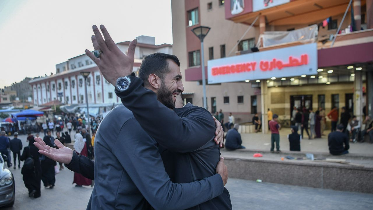 Çatışmalara insani aranın verildiği Gazze'de günlük yaşam görüntülendi