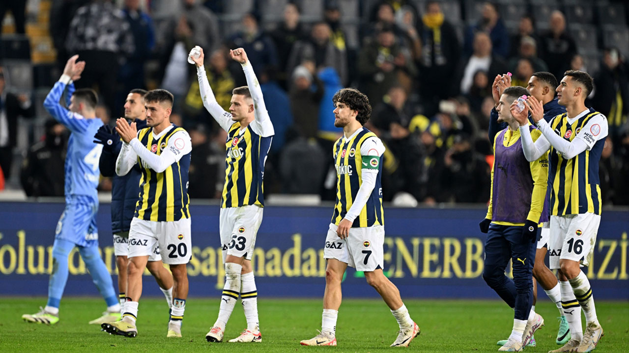 Fenerbahçe'den Galatasaray'a Karagümrük yanıtı: Tüm VAR kayıtları açıklansın maçı tekrar oynamaya hazırız