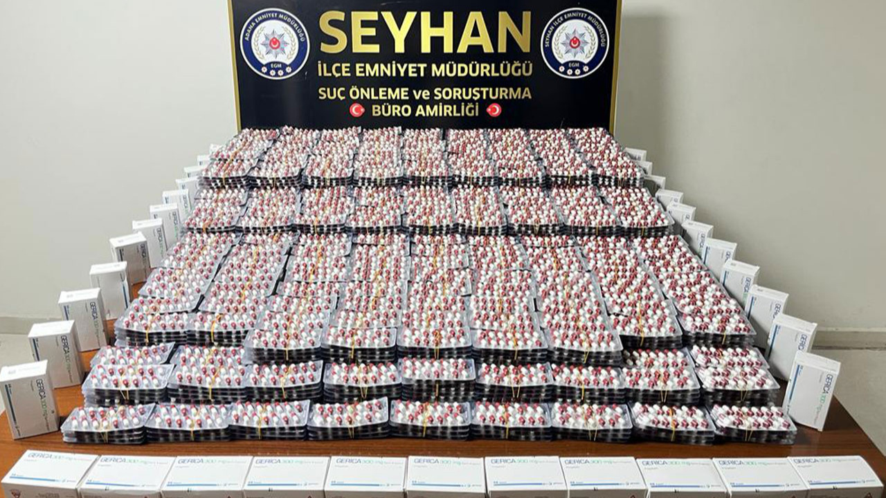 Adana'da bir araçta 41 bin 6 uyuşturucu hap ele geçirildi!