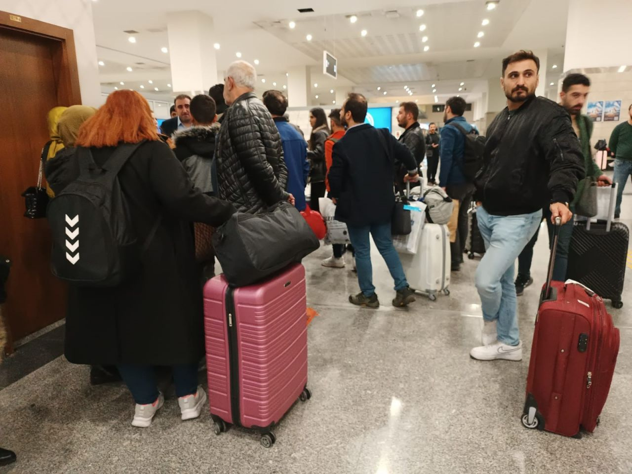 Van yerine Diyarbakır'a indi! THY uçağında panik yaşandı