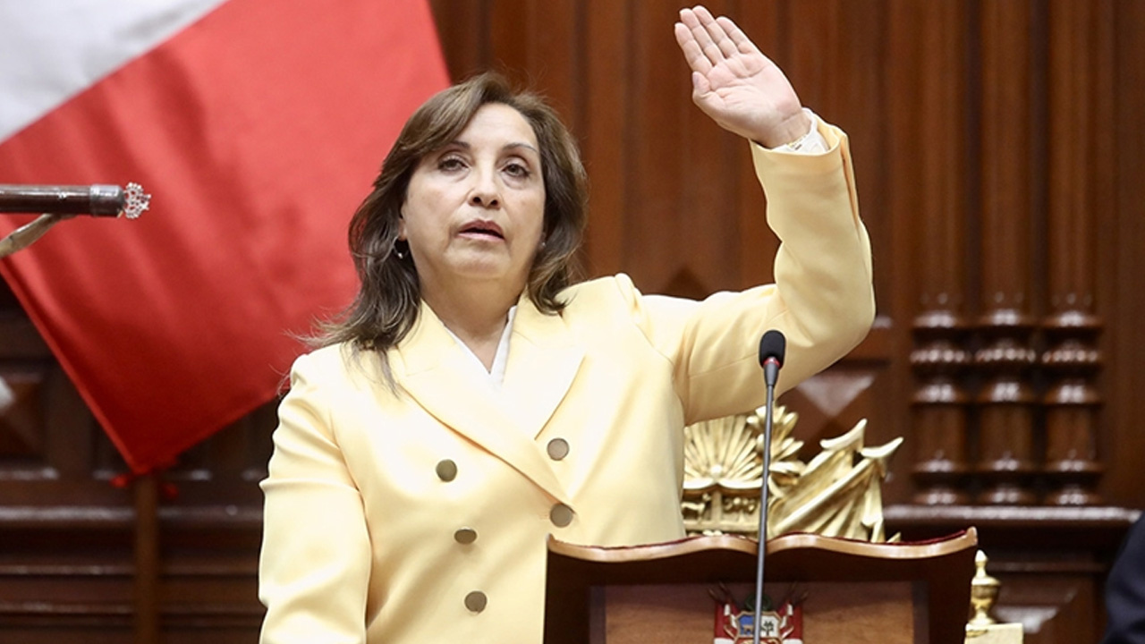 Peru Cumhurbaşkanı'nın yargılanması talep edildi