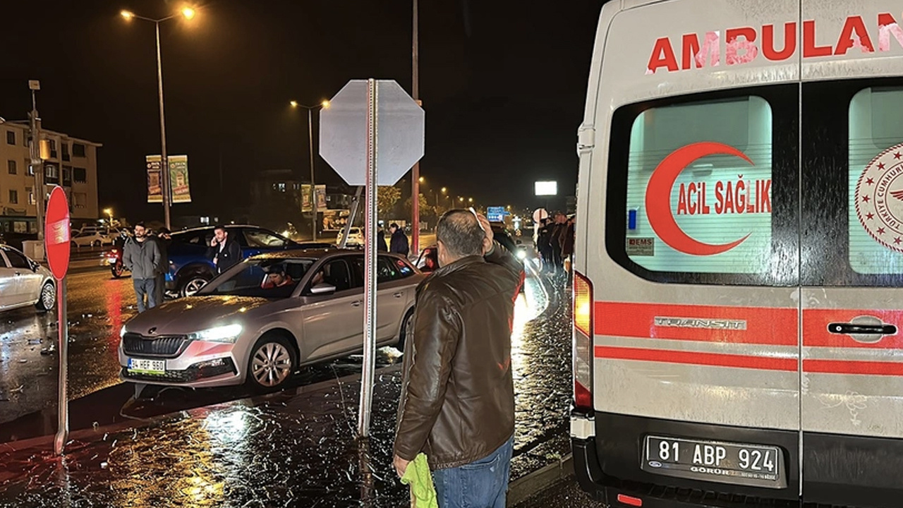 Kocaeli'de işçi servisi devrildi: 9 kişi yaralandı