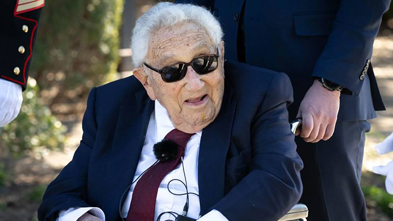 ABD'nin tartışmalı ve efsanevi Dışişleri Bakanı Henry Kissinger öldü!