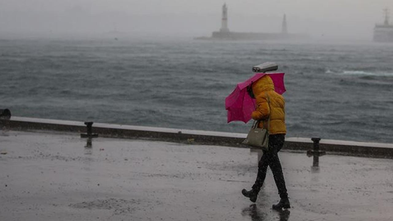 İstanbul Valiliği'nden fırtına uyarısı: Yarına dikkat!