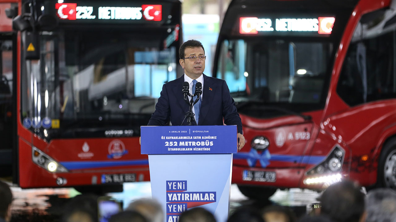 252 yeni metrobüs için tören düzenlendi