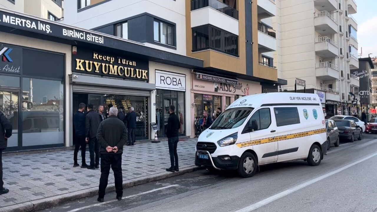 Bursa'da kar maskeli, silahlı kuyumcu soygunu gerçekleşti