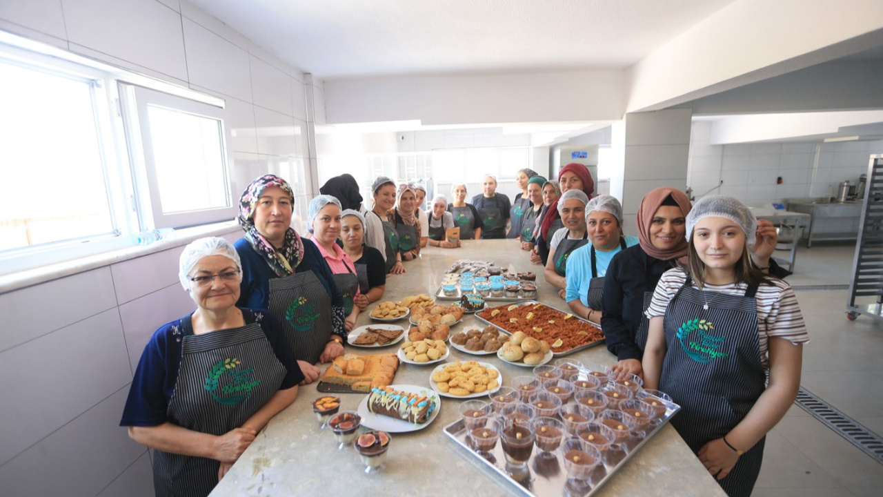 Pamukkale’de ‘Pamuk Eller Üretiyor’ projesinde kadınların el emekleri kooperatifte buluştu