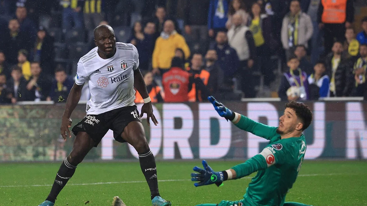 Aboubakar, Fenerbahçe'ye attığı gollerle dikkat çekiyor!