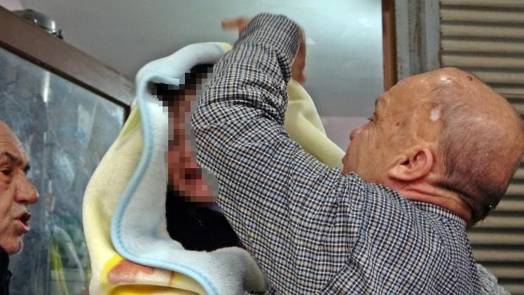 Bebek Firarda filmi gerçek oldu! 2 yaşındaki bebek babası uyurken evden kaçtı! Mahalle alarma geçti