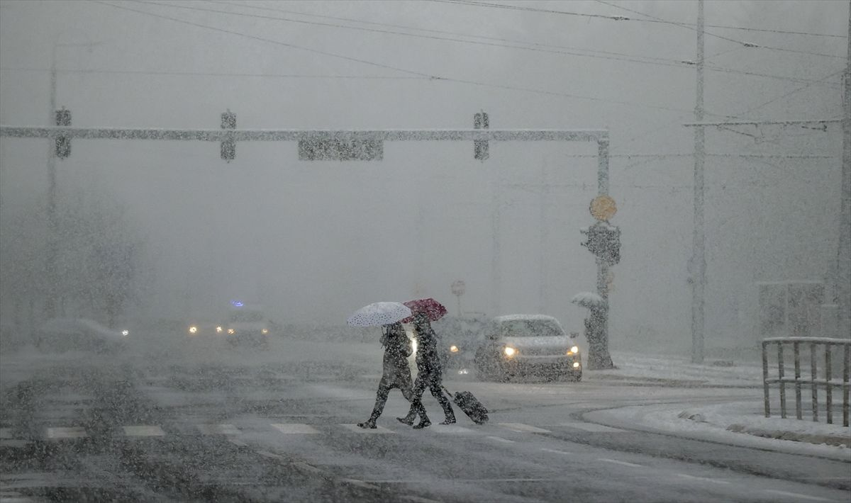 İstanbul'a kar ne zaman yağacak? Haritayı gören herkes heyecanlandı! Meteoroloji'den sağanak alarmı