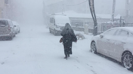 İstanbul'a kar ne zaman yağacak? Haritayı gören herkes heyecanlandı! Meteoroloji'den sağanak alarmı