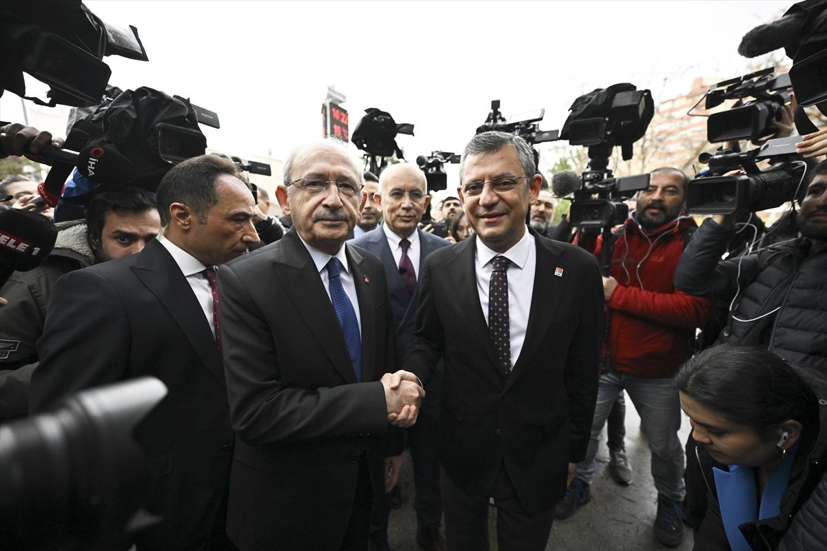 CHP lideri Özgür Özel'den Kemal Kılıçdaroğlu'na ziyaret