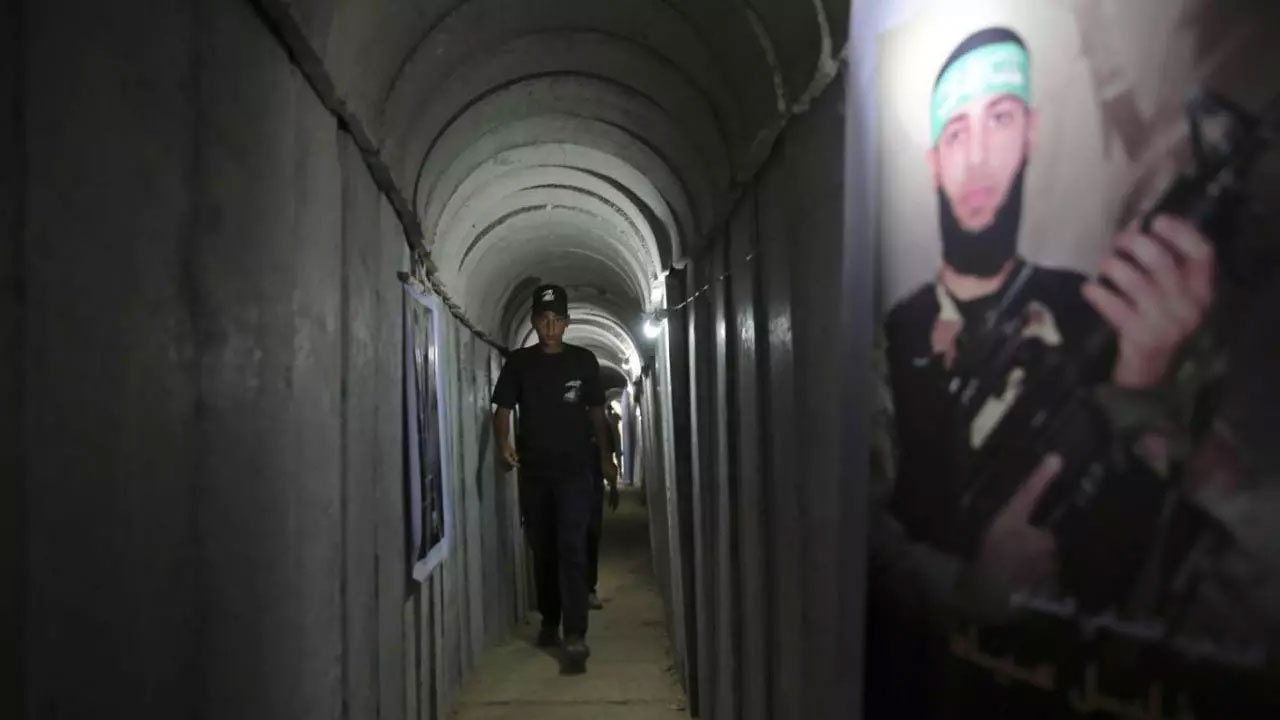 İsrailli muhabir yazdı: Hamas'ın tünelleri İsrail askerlerini şaşkına çevirdi