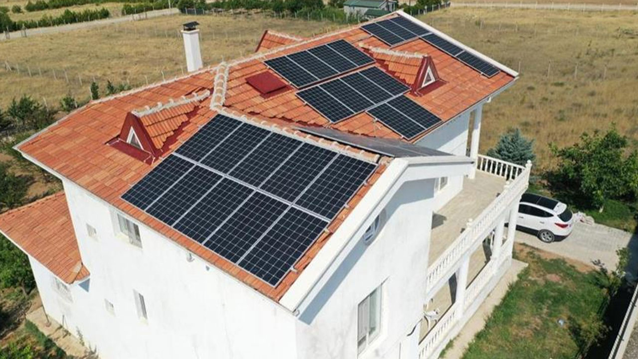 Türkiye'nin enerji ihtiyacının yarısı güneşten karşılanabilir!