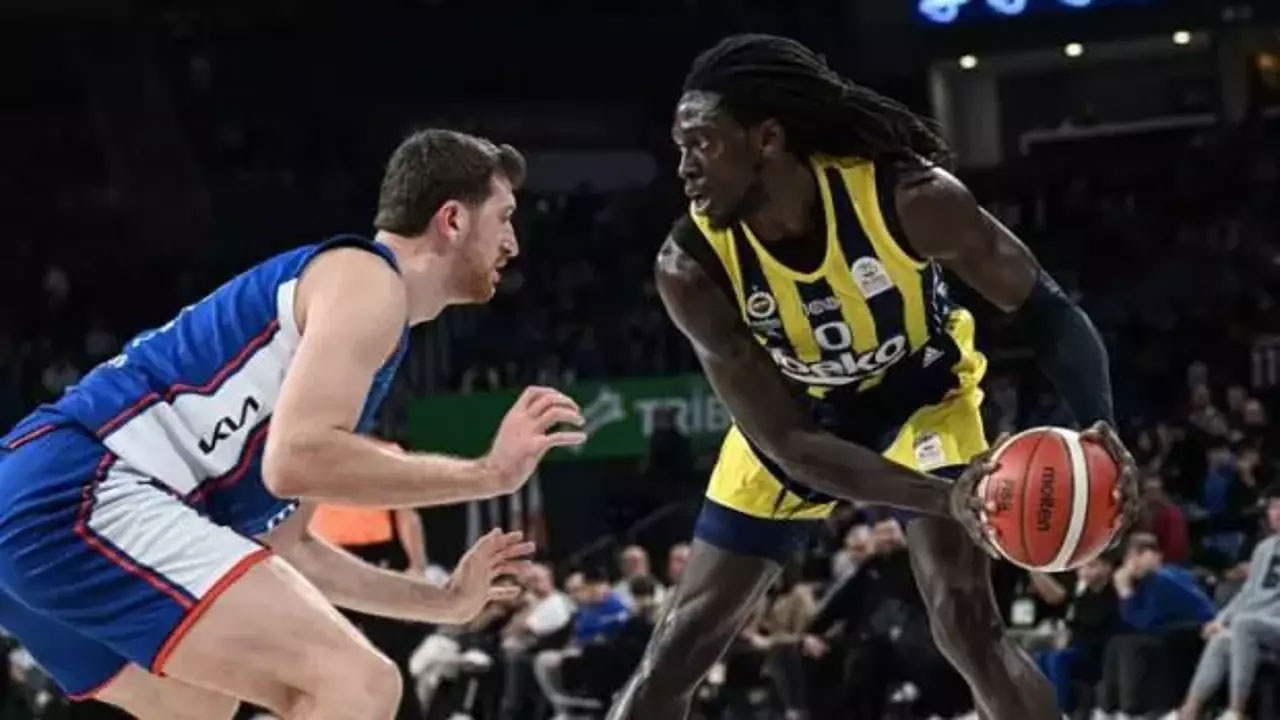 Anadolu Efes Fenerbahçe'yi 1 sayıyla yıktı