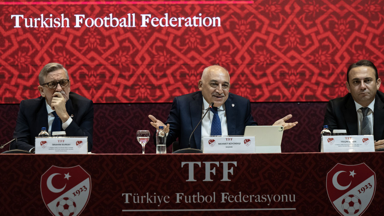 Halil Umut Meler'e saldırı sonrası ligler ertelenmişti TFF Başkanı Büyükekşi liglerin başlayacağı tarihi açıkladı