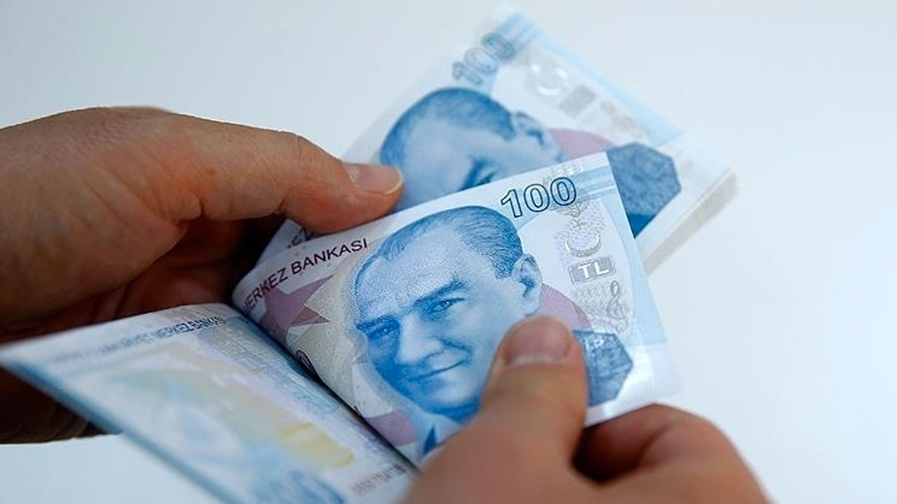 Çalışan emeklilere 5 bin lira düzenlemesi! AK Parti kulislerinde konuşulan tarih