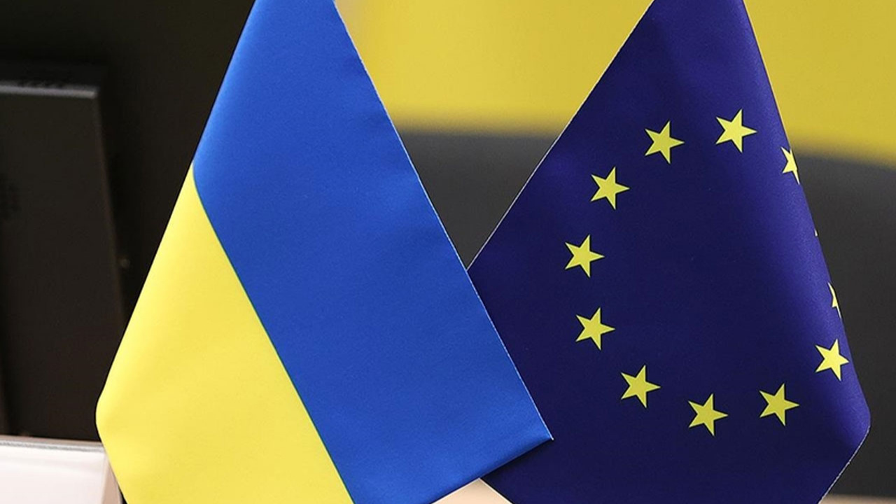 AB, Ukrayna'ya 18 milyar avroluk yardım paketinin 1,5 milyar avroluk son dilimini ödedi