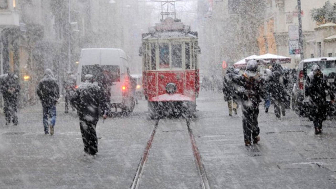 İstanbul'un kar hasreti bitiyor! Kesin tarih belli oldu! Meteoroloji son verileri açıkladı: Kuvvetli yağış ve fırtına bekleniyor