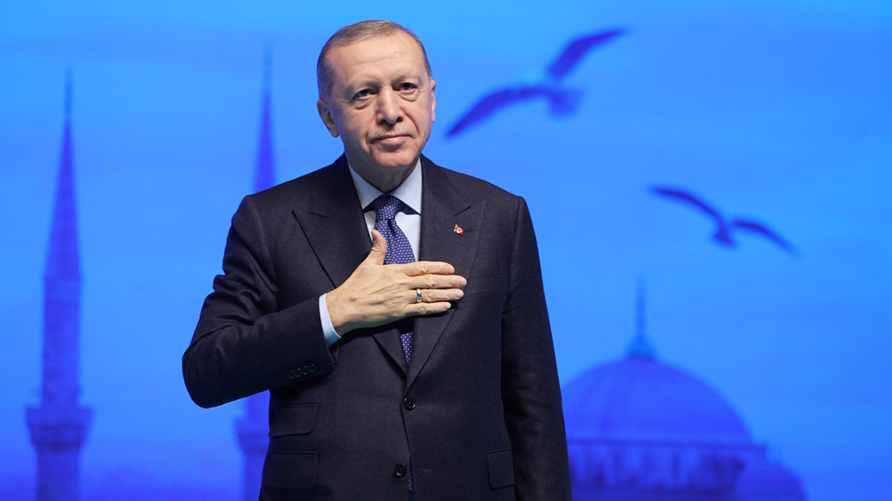 Cumhurbaşkanı Erdoğan: İnşallah 31 Mart'ta İstanbul'da fetret devrini kapatacağız