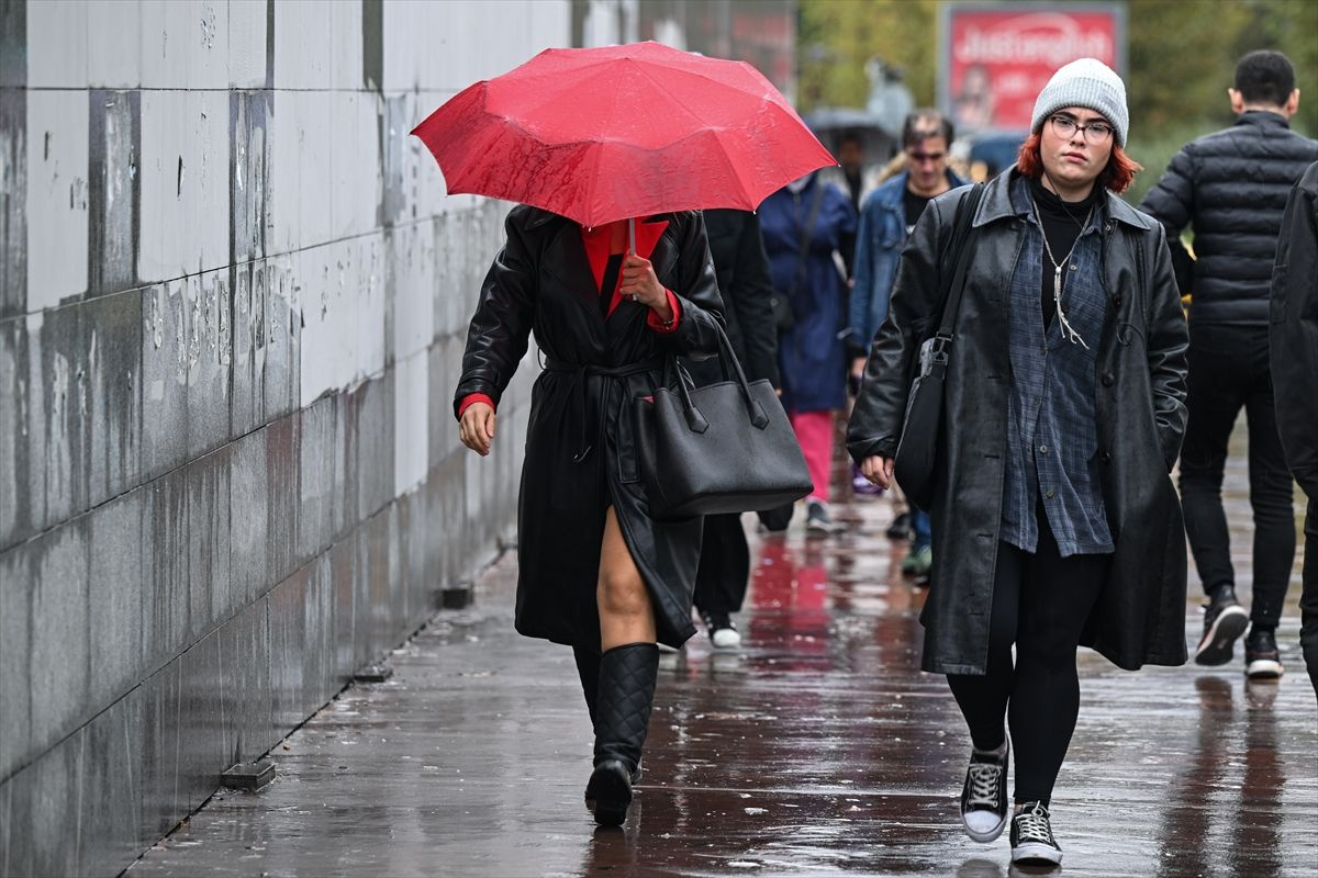 Kar, fırtına, sağanak Türkiye'yi vuracak! Meteoroloji 10 şehri uyardı, İstanbul için kritik saat açıklandı