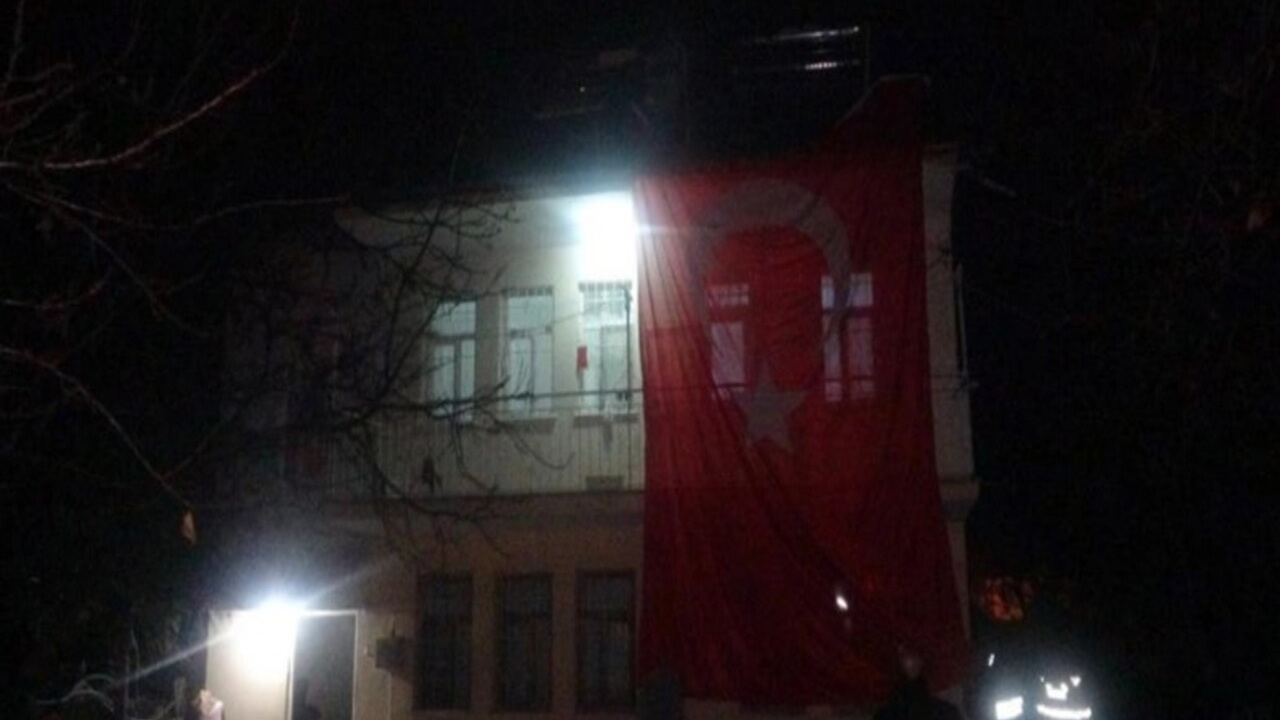 Piyade Er Emre Taşkın'ın şehadet haberi Malatya'daki ailesine ulaştı,  baba evi Türk bayraklarıyla donatıldı