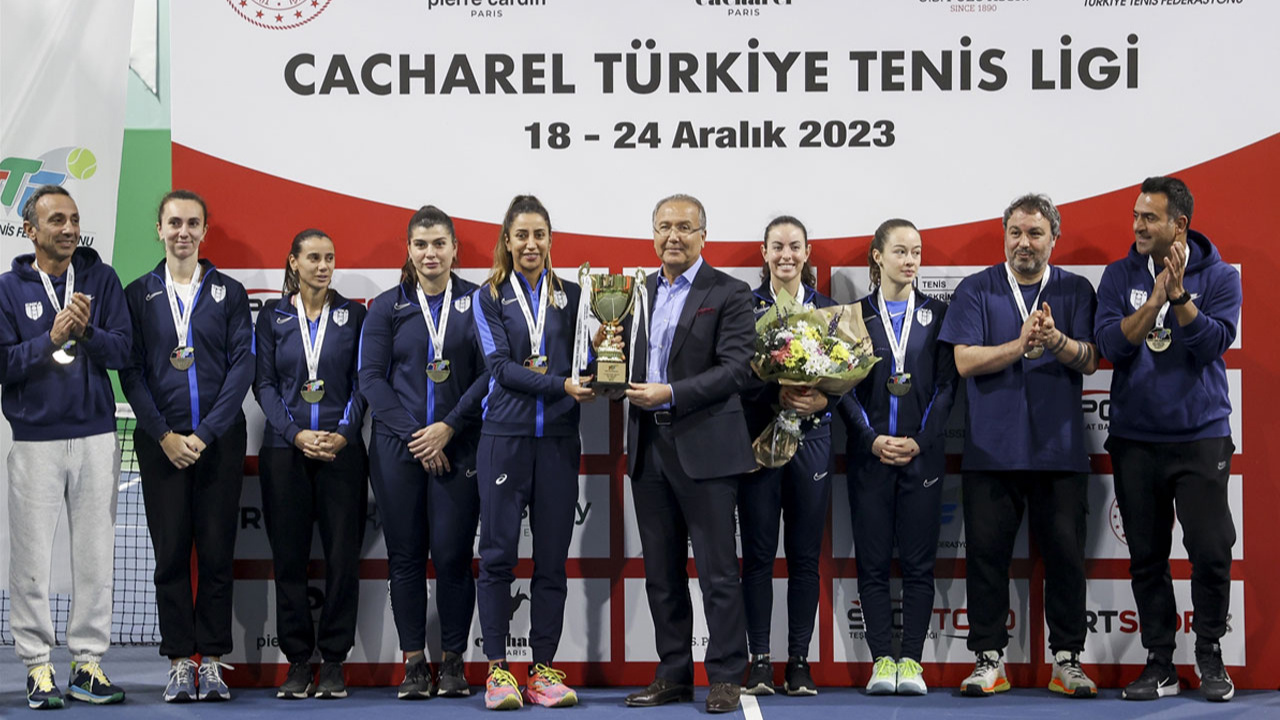Cacharel Türkiye Tenis Ligi kadınlar şampiyonu ENKA oldu
