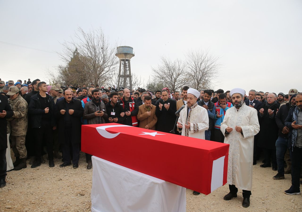 Türkiye şehitlerine ağlıyor, şehitlerimiz son yolculuğuna uğurlanıyor