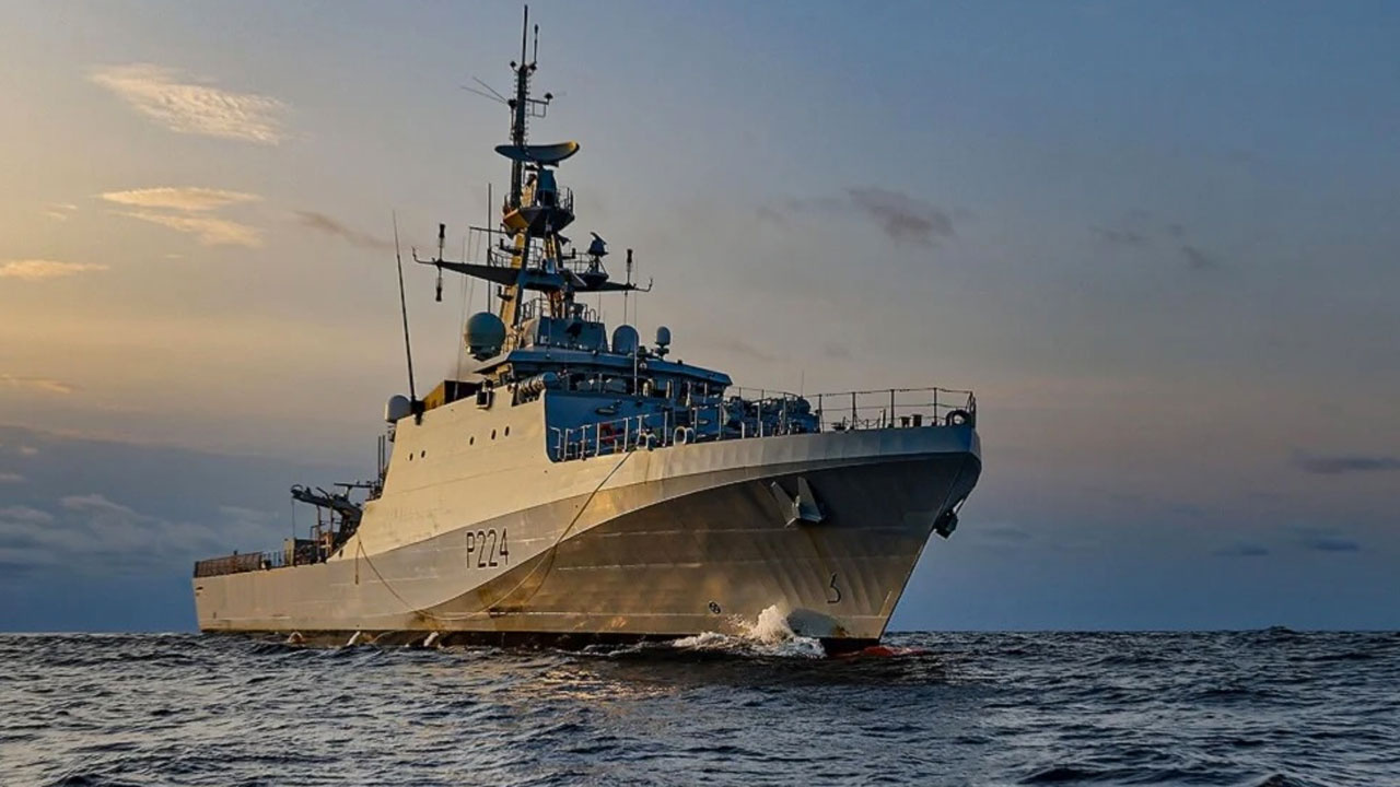 Yeni kriz kapıda! İngiltere Venezuela'ya karşı savaş gemisi gönderdi
