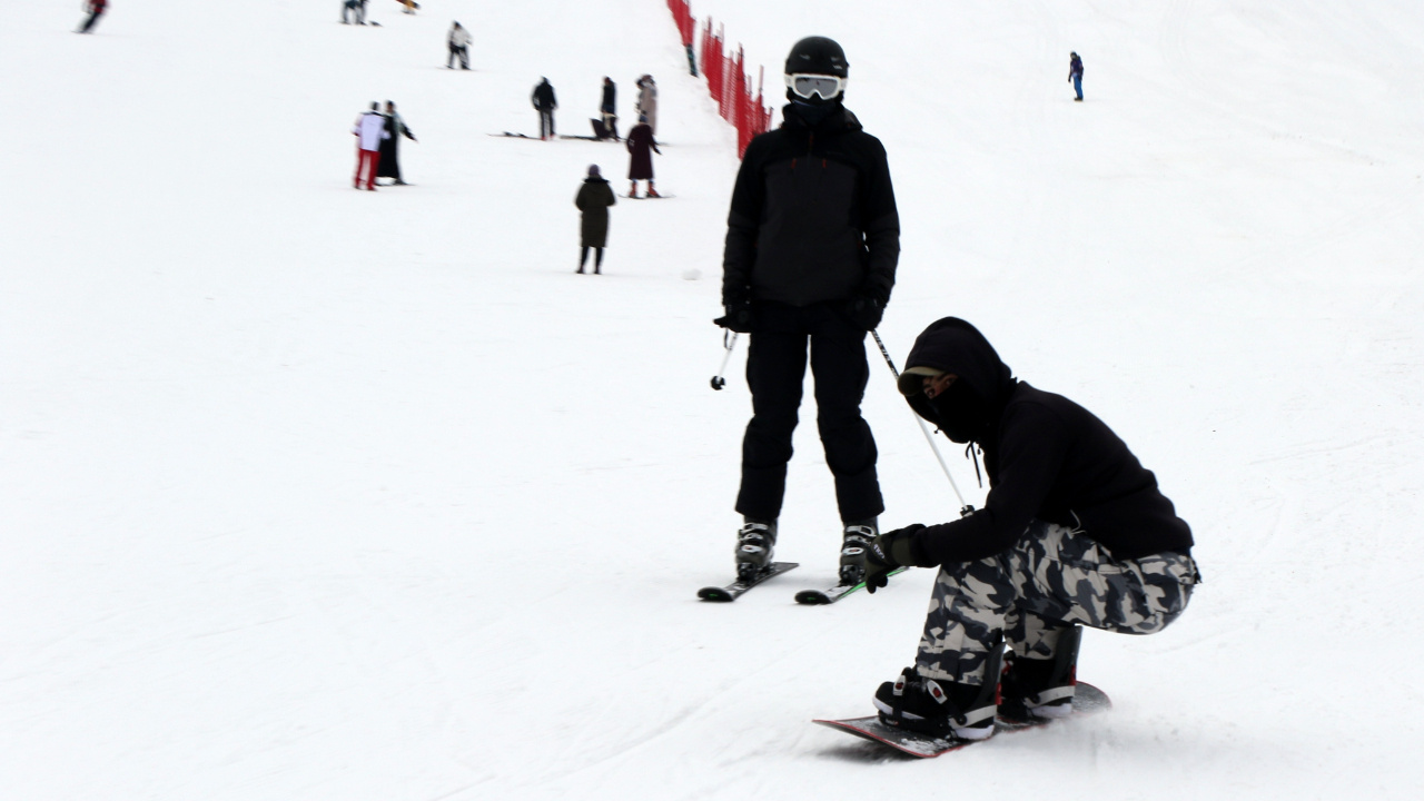 Ergan’da hafta sonu kayak heyecanı