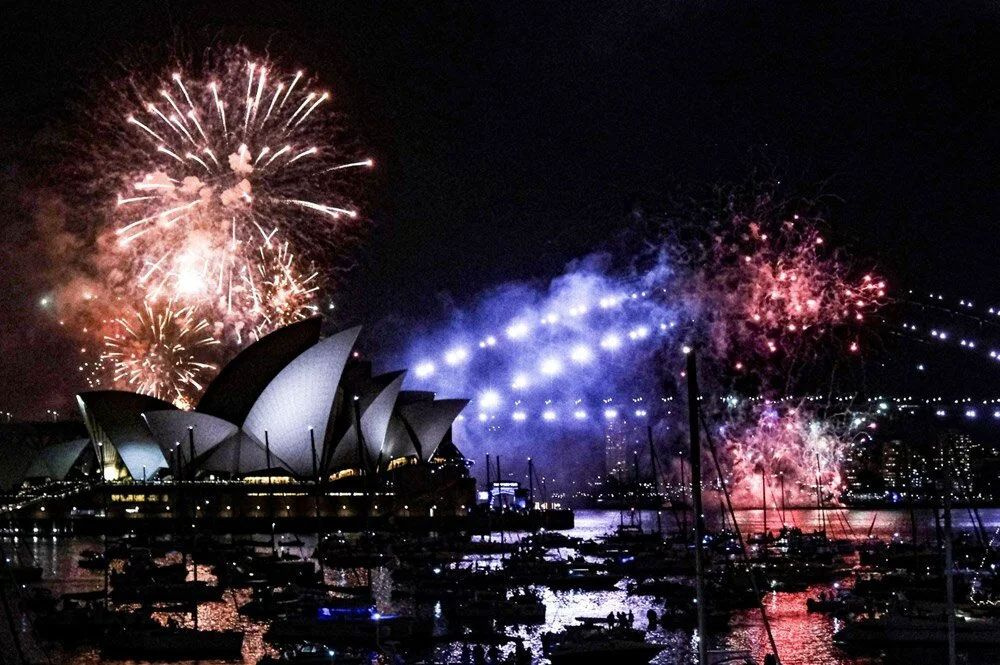 Dünyada yeni yıl coşkusu başladı! Yeni Zelanda 2024’e “Merhaba” dedi! İşte kutlamalar...