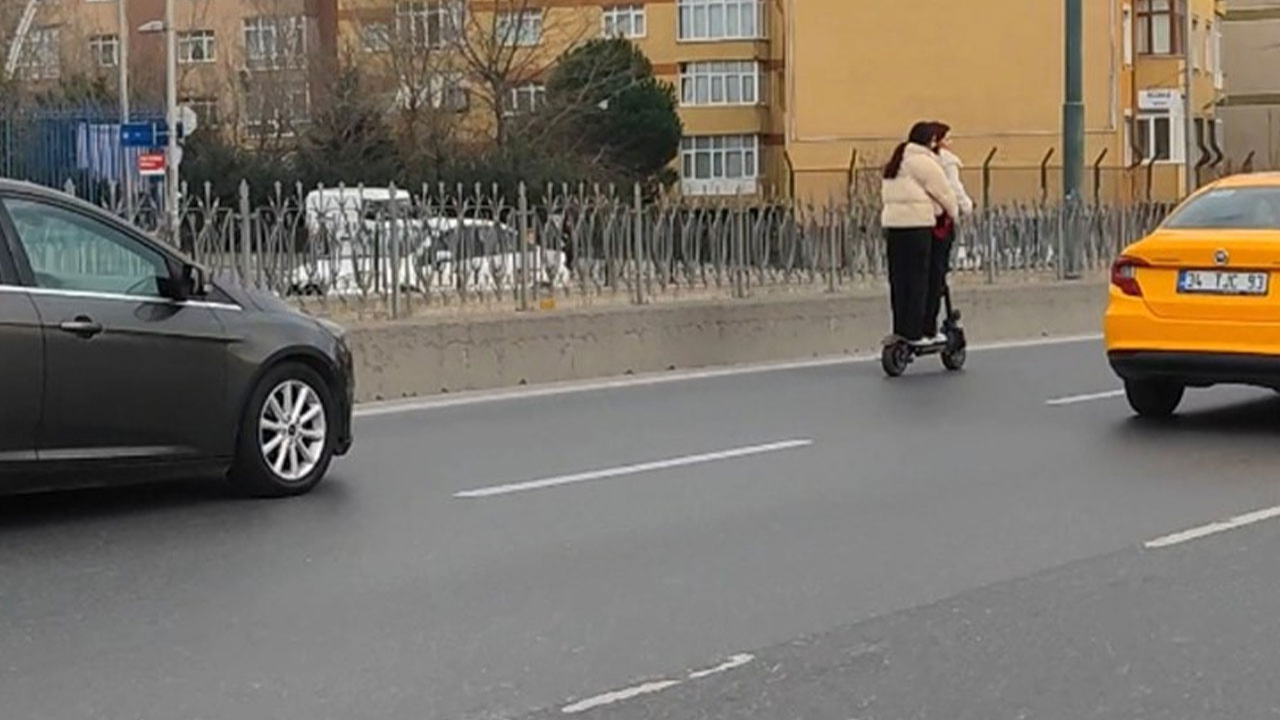 İstanbul trafiğinde elektrikli scooterla tehlikeli yolculuk!