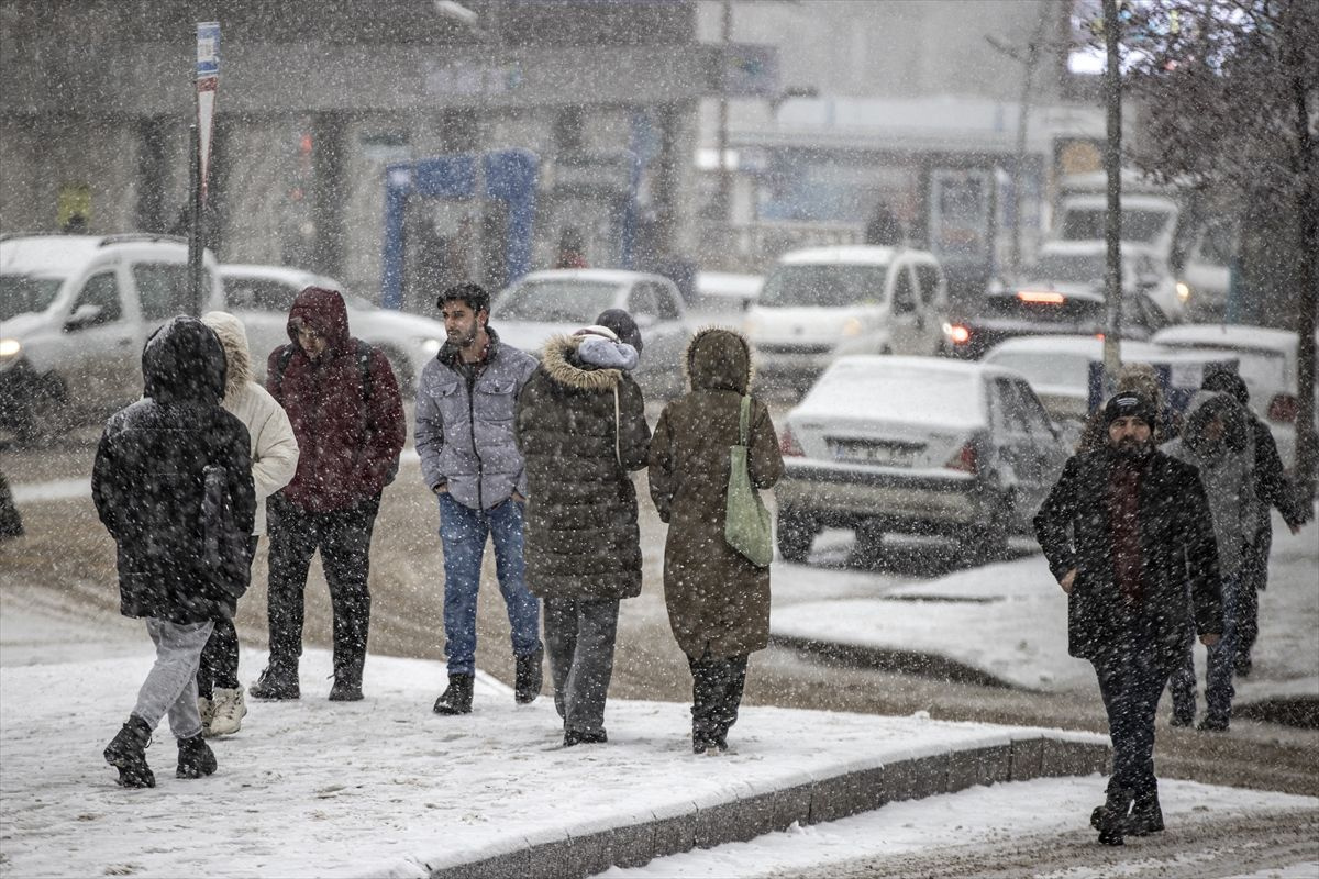 İstanbul'da lapa lapa kar yağacak! Uzman isim tarihi açıkladı