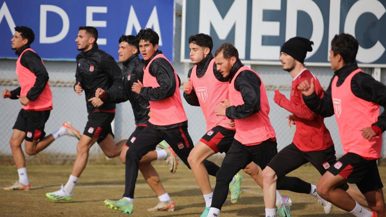 Sivasspor’da Galatasaray maçı hazırlıkları başladı
