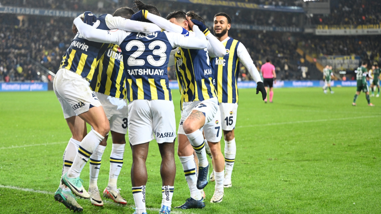 Fenerbahçe - Konyaspor'a gol yağdırdı