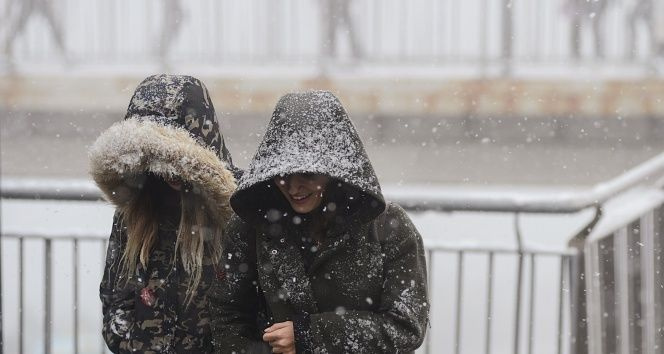 Meteoroloji'den 8 il için kuvvetli kar yağışı uyarısı! İstanbul için net tarih verildi
