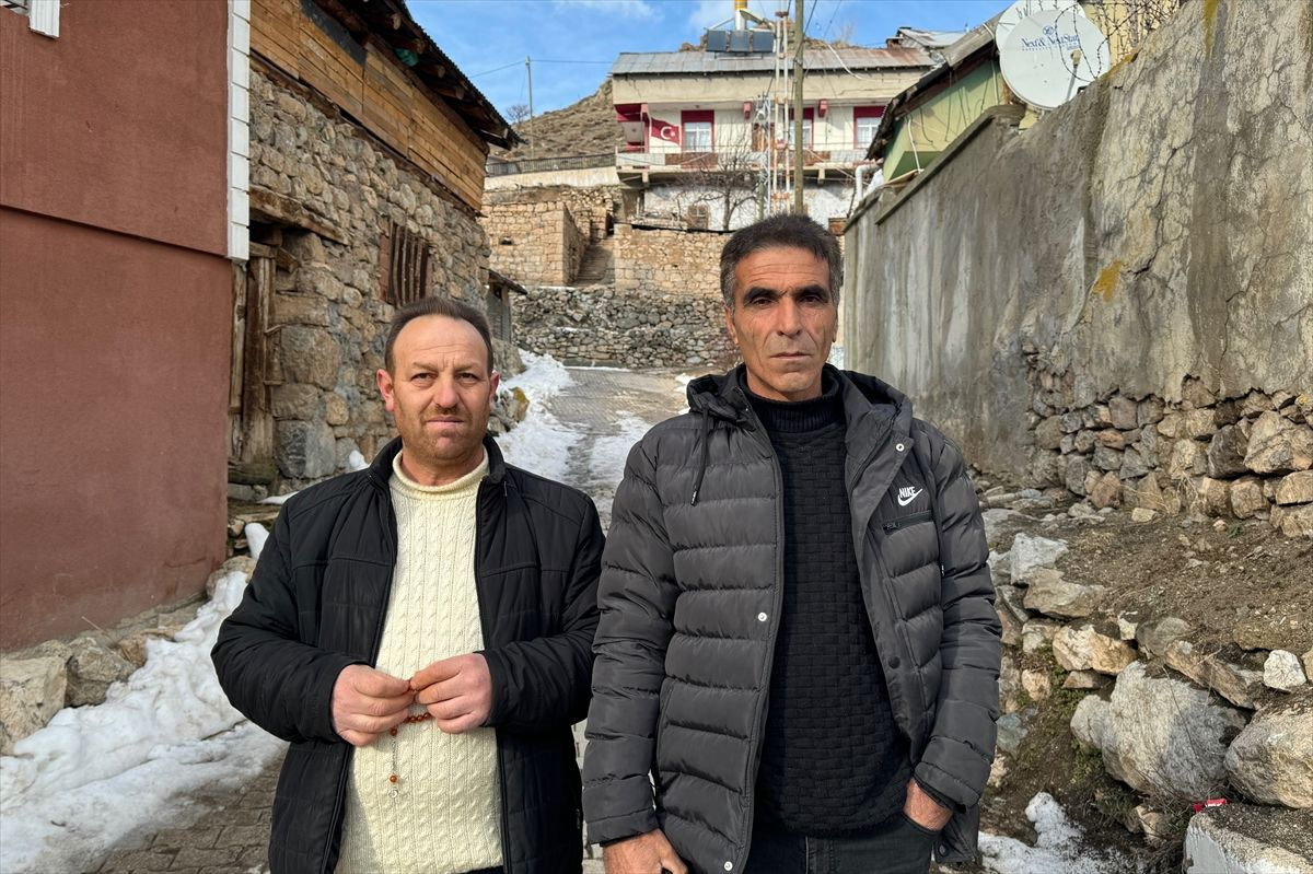 Bayburt'ta bu köyde herkes birbirine düştü küslük oldu aday krizini böyle aştılar şimdi herkes mutlu