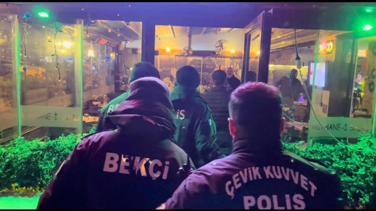 Bursa’da eğlence mekanlarına şok operasyonlar