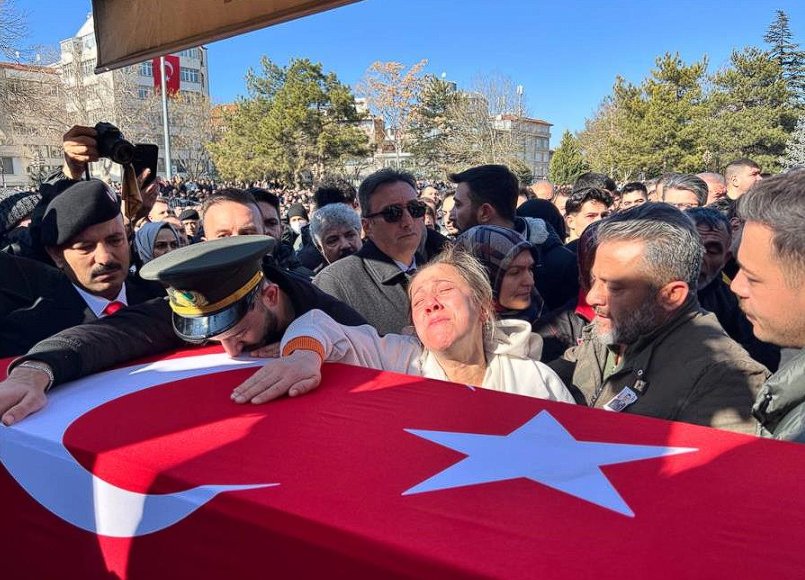 Türkiye şehitlerini uğurluyor! 6 ilden feryat sesleri yükseldi, gözyaşları sel oldu