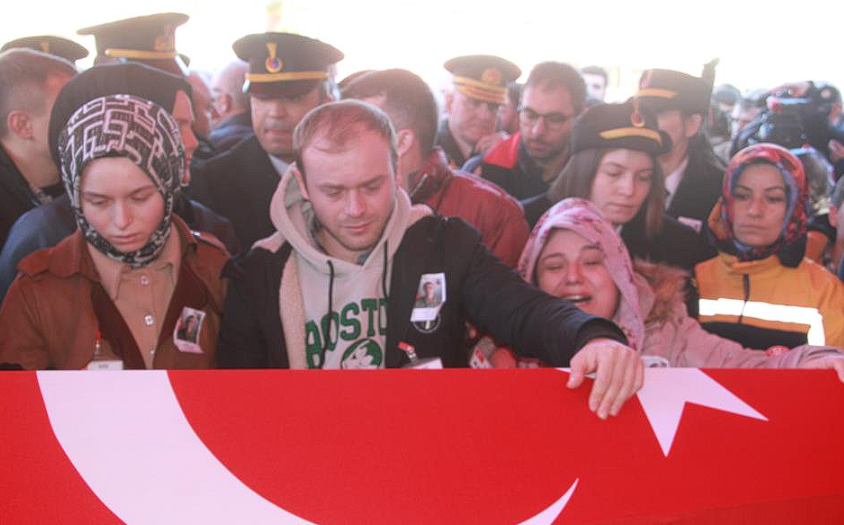 Türkiye şehitlerini uğurluyor! 6 ilden feryat sesleri yükseldi, gözyaşları sel oldu