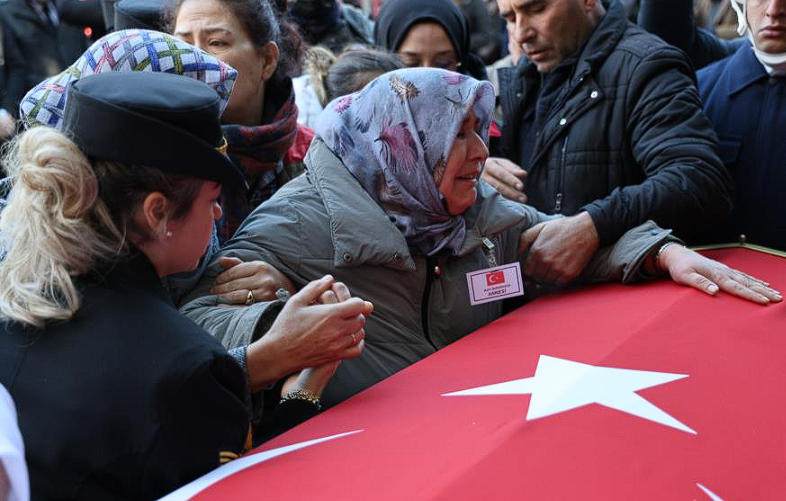 Türkiye şehitlerini uğurluyor! 6 ilden feryat sesleri yükseldi, gözyaşları sel oldu