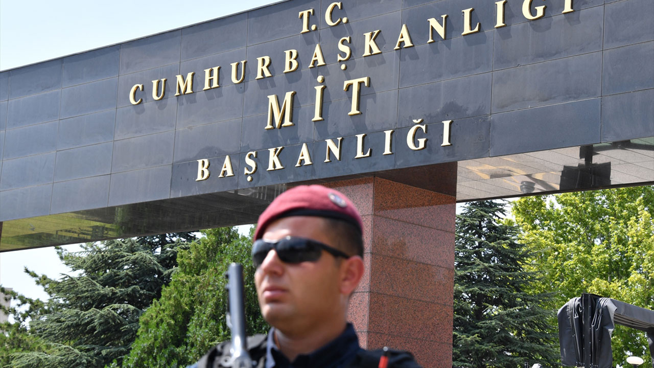 MİT'e ilgi artıyor MİT'e geçen yıl 22 bin 42 kişi başvurdu