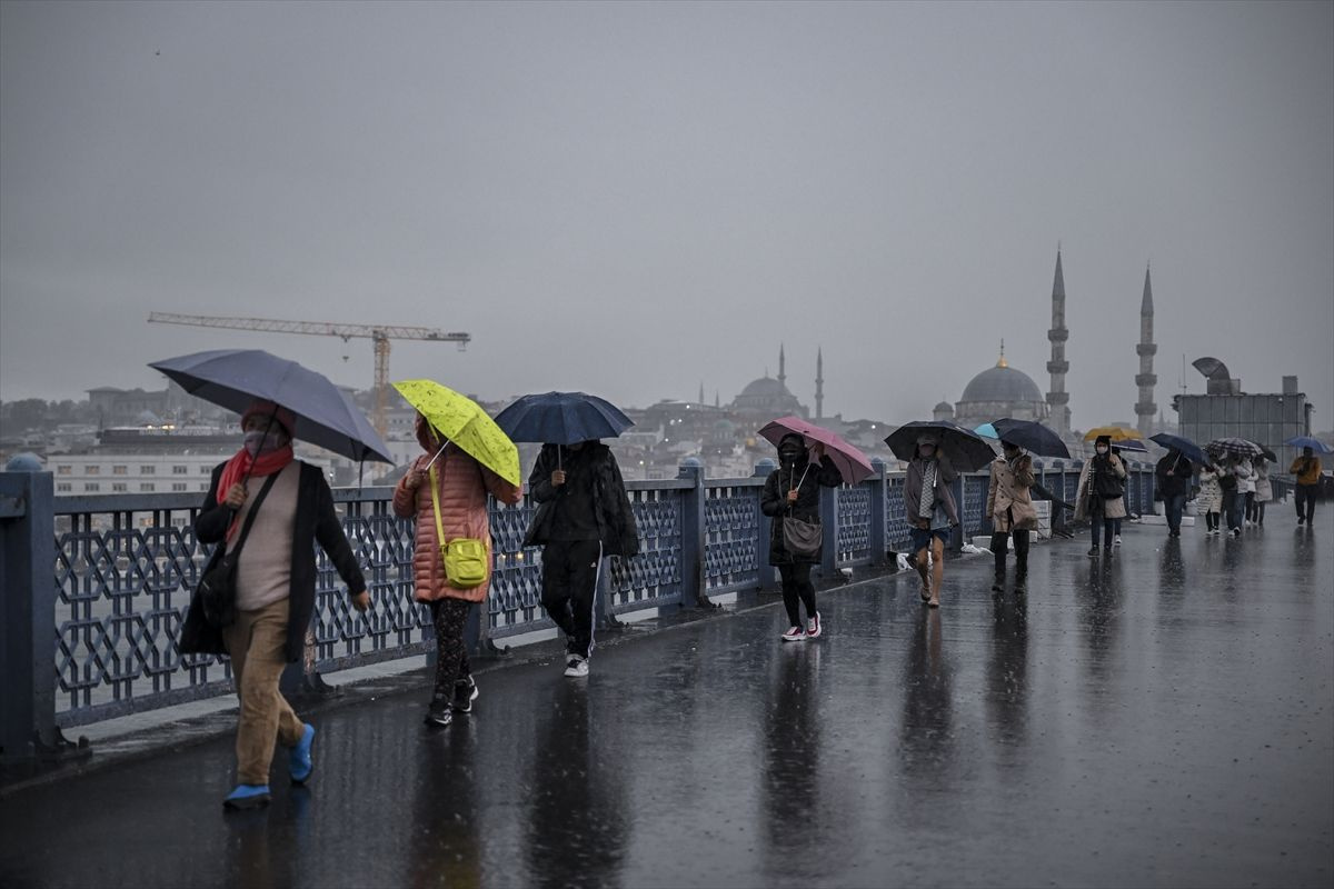 Soğuk hava geri dönüyor! İstanbul için tarih verildi: Kar kapıya dayanacak!