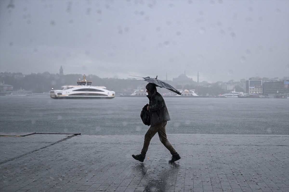 Soğuk hava geri dönüyor! İstanbul için tarih verildi: Kar kapıya dayanacak!