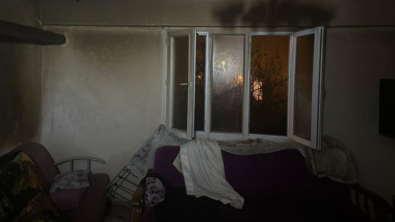 Antakya'da bir evde meydana gelen yangın büyümeden söndürüldü